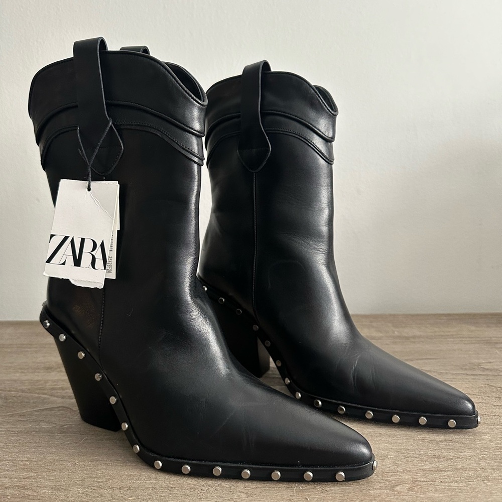 Zara Cowboy Ankle Boot Black Leather size 9 / 40 Women’s